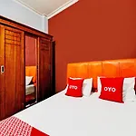 Oyo Life 92127 Skyland Pasteur