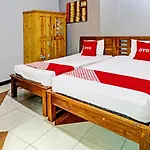 Oyo Life 92127 Skyland Pasteur
