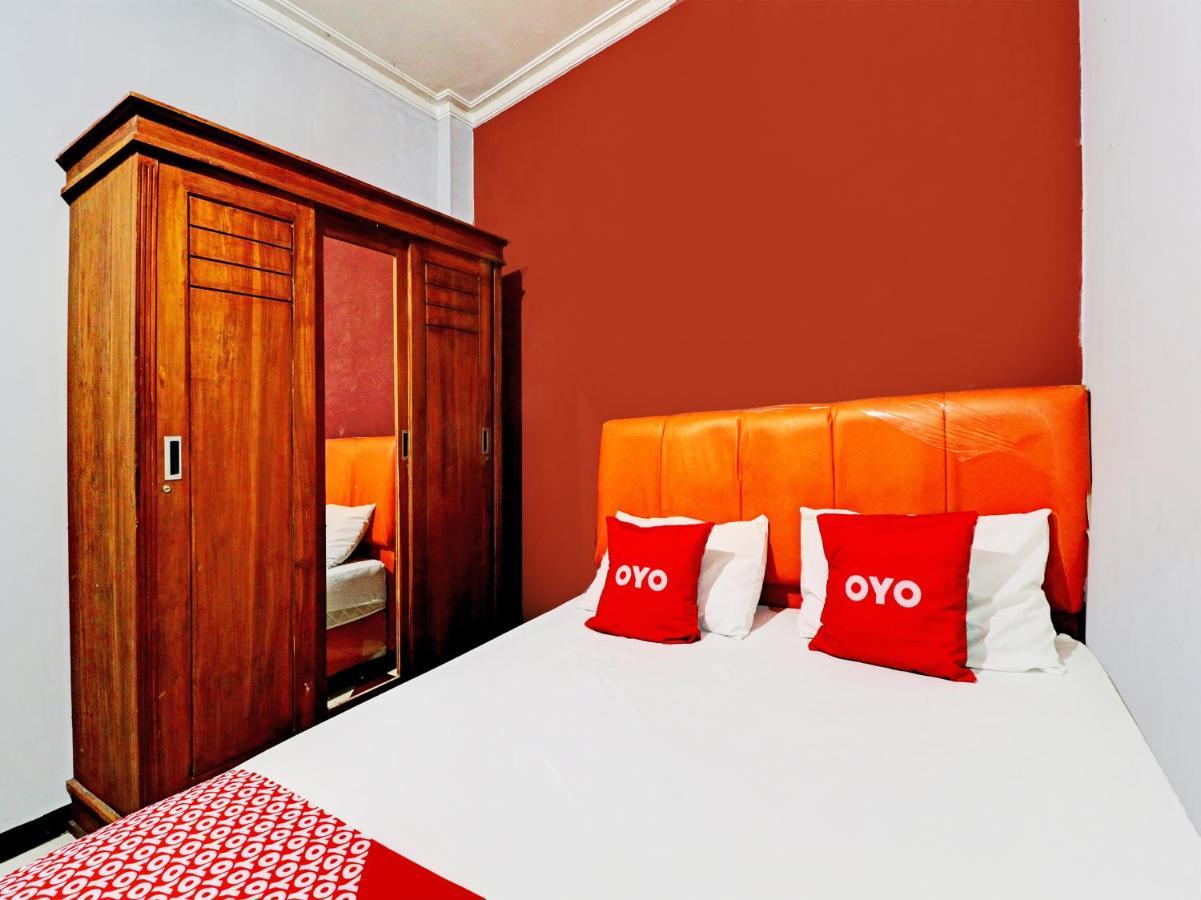 Oyo Life 92127 Skyland Pasteur Hotel