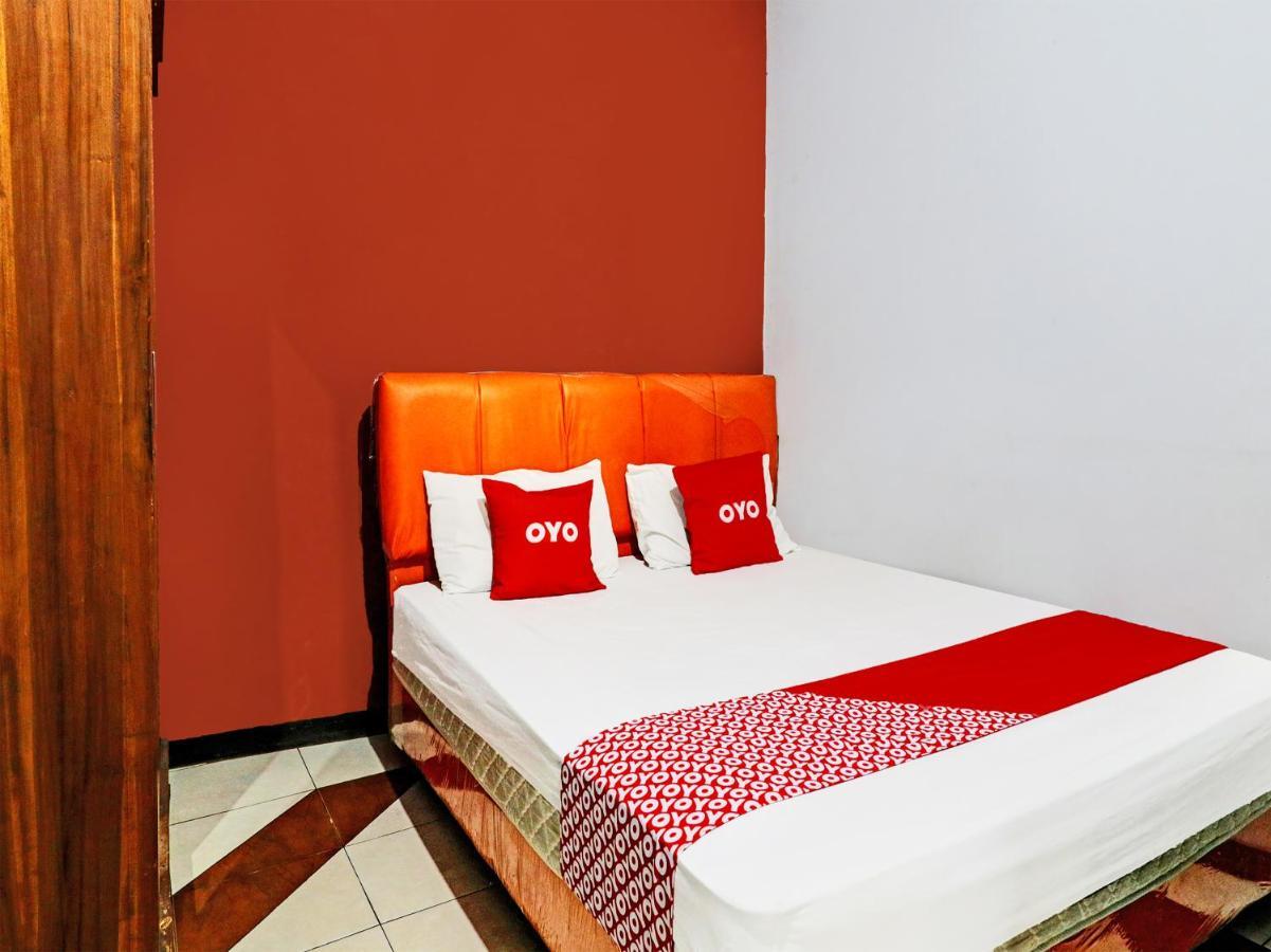 Oyo Life 92127 Skyland Pasteur Bandung