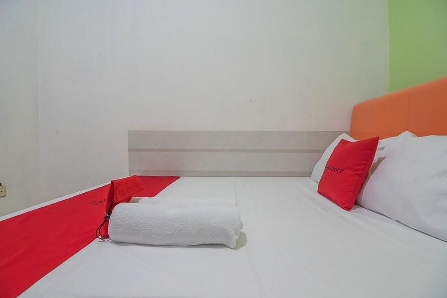Oyo Life 92127 Skyland Pasteur 2* Bandung
