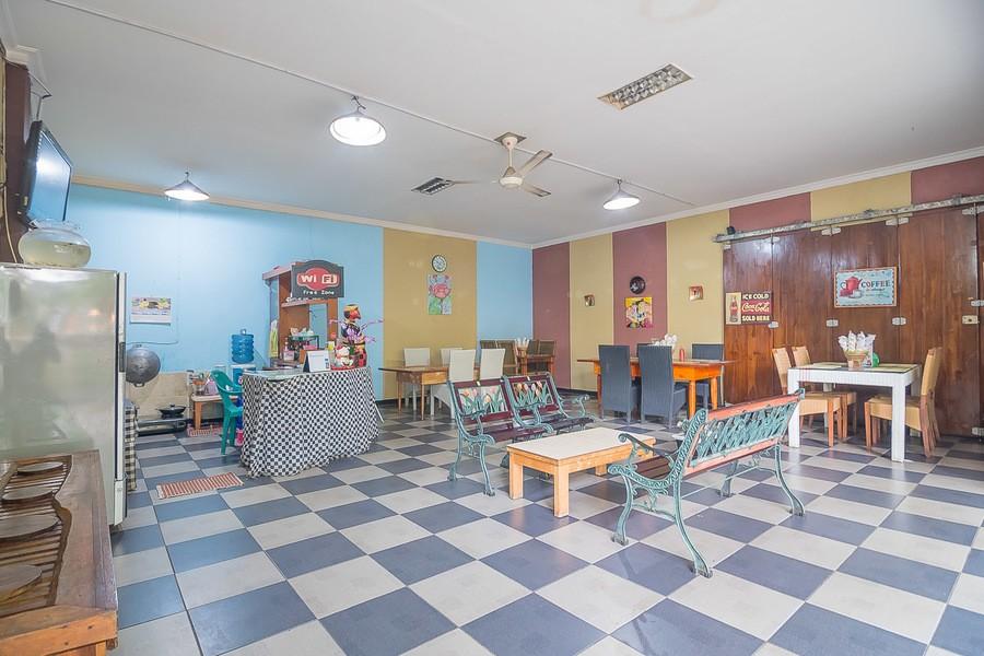 Oyo Life 92127 Skyland Pasteur